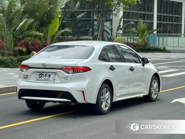 Toyota Levin 2021 Белый из Китая, фото 5
