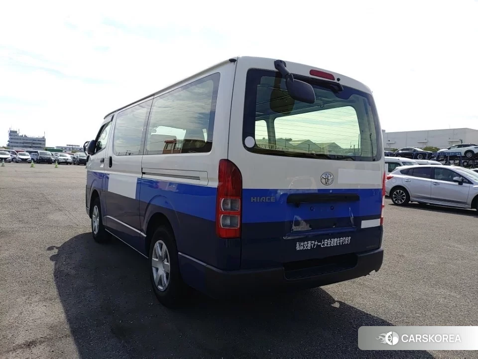 Toyota HiAce Van 2021 из Японии, фото 4