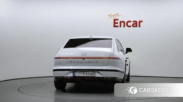 Hyundai Grandeur Hybrid (GN7) id 5001789 из Кореи 28