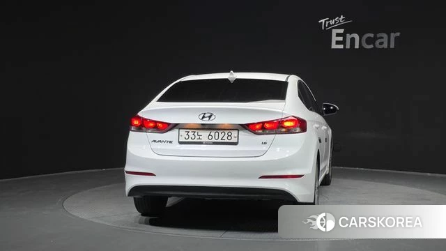 Hyundai Avante AD id 3845701 из Кореи 14