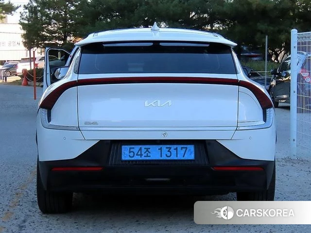 Kia EV6 2022 Черный из Кореи, фото 4