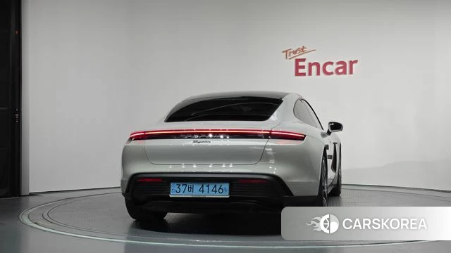 Porsche Taycan id 4792097 из Кореи 29