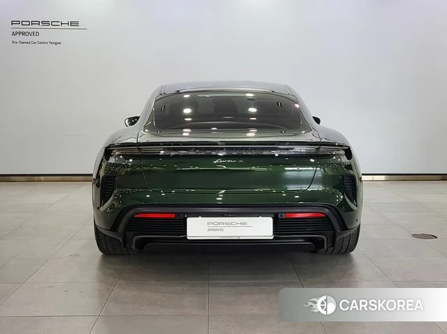 Porsche Taycan id 3831460 из Кореи 14