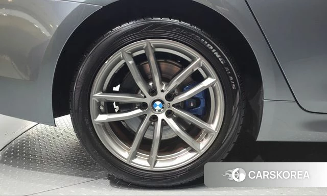 BMW 5 Series (G30) id 5042232 из Кореи 27