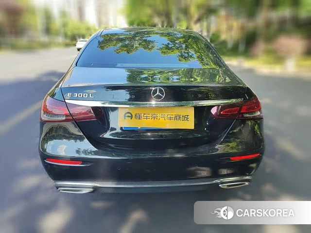 Mercedes-Benz E-Class 2021 Черный из Китая, фото 4