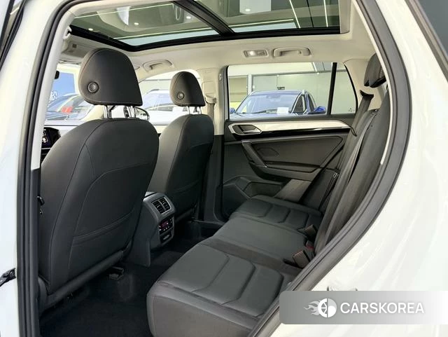 Volkswagen Tayron 2022 Белый из Китая, фото 6