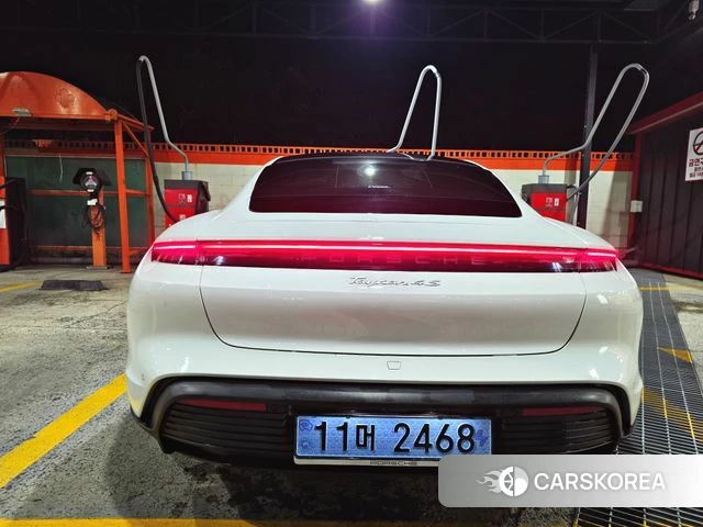 Porsche Taycan id 4943274 из Кореи 12