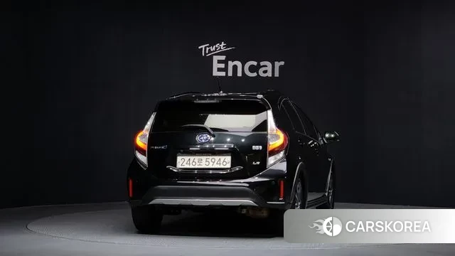 Toyota Prius C id 3661122 из Кореи 14