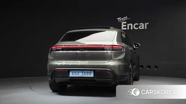 Porsche Makan EV id 4921180 из Кореи 29