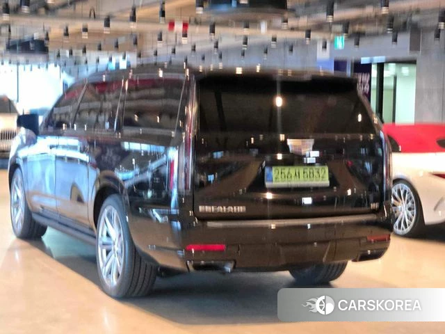 Cadillac Escalade 5th Generation 2025 Черный из Кореи, фото 4