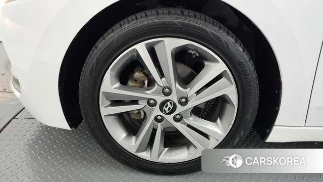 Hyundai Avante AD id 4785786 из Кореи 25
