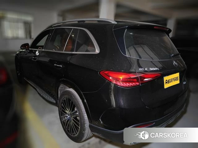 Mercedes-Benz GLC 2023 Черный из Китая, фото 4