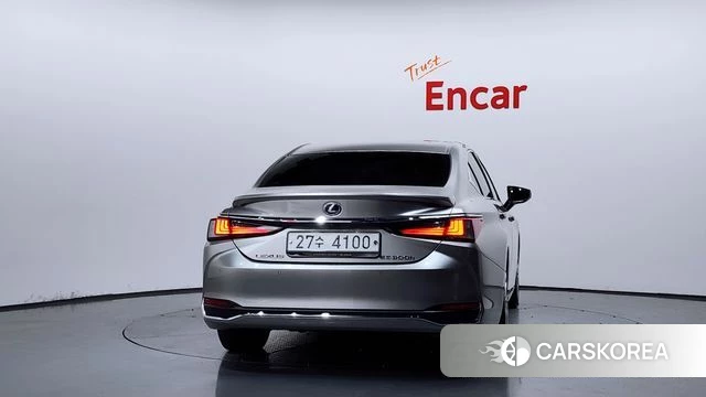 Lexus ES300h 7th generation id 4918705 из Кореи 29