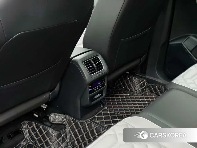 Volkswagen Tayron 2023 Черный из Китая, фото 4