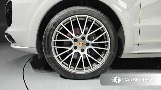 Porsche Cayenne (PO536) id 4665714 из Кореи 33