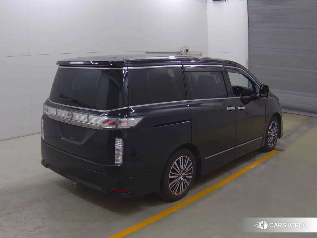 Nissan Elgrand 2021 из Японии, фото 4
