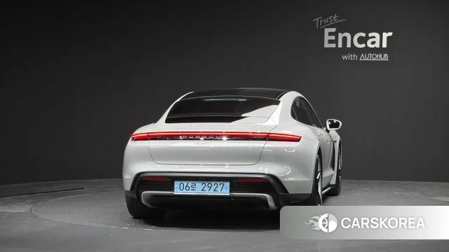 Porsche Taycan id 4757237 из Кореи 29