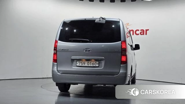 Hyundai The New Grand Starex id 4764969 из Кореи 25