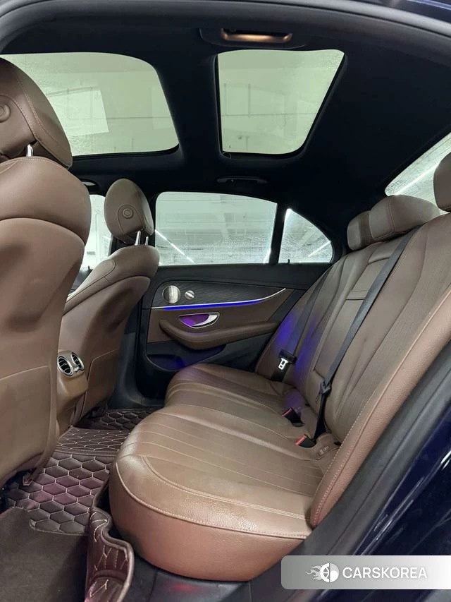 Mercedes-Benz E-Class 2022 Черный из Китая, фото 4
