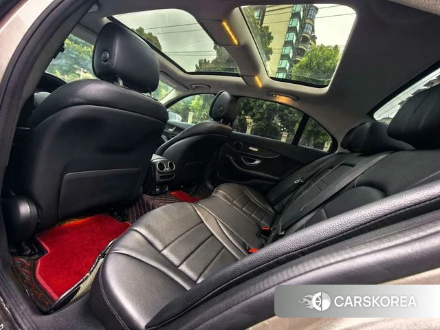 Mercedes-Benz C-class 2021 Темно-серый из Китая, фото 4