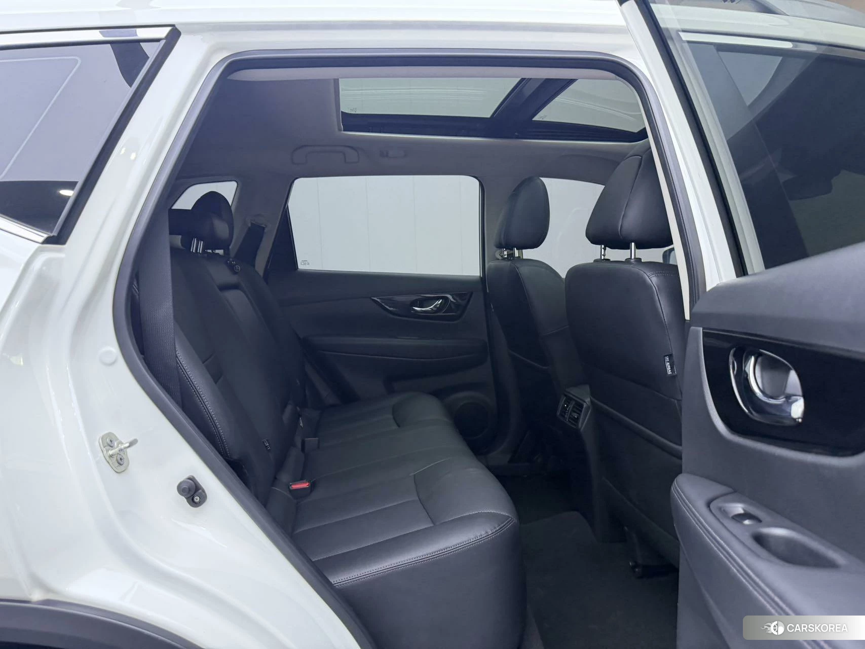 Nissan X-Trail 2021 Белый из Китая, фото 6