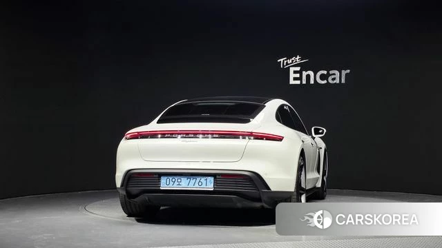 Porsche Taycan id 5016396 из Кореи 32