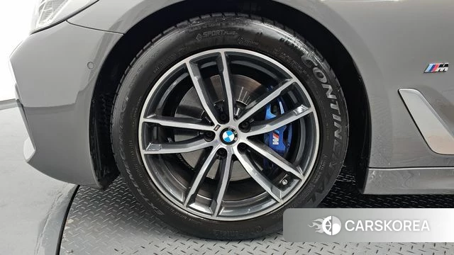 BMW 5 Series (G30) id 4613846 из Кореи 30