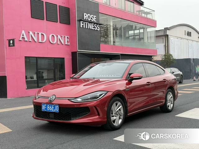 Volkswagen Lamando 2023 Красный из Китая, фото 4
