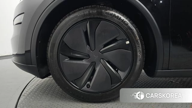 Tesla Model Y id 5015691 из Кореи 31