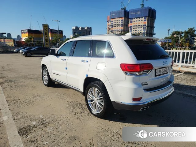 Jeep Grand Cherokee id 5035739 из Кореи 14