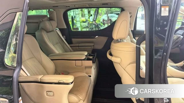 Toyota Vellfire 2020 Черный из Китая, фото 4