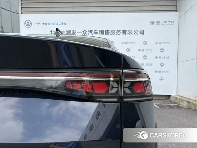 Volkswagen Magotan 2024 Синий из Китая, фото 6