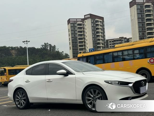 Mazda 3 2021 Белый из Китая, фото 4