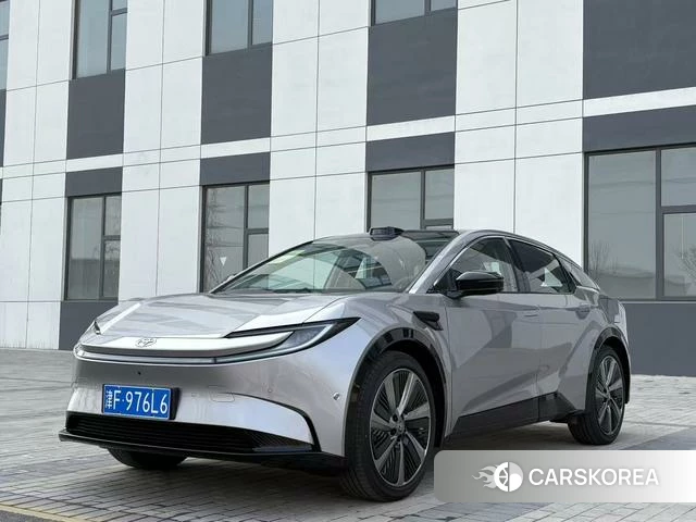 Toyota bZ5 2026 Серебристо-серый из Китая, фото 4