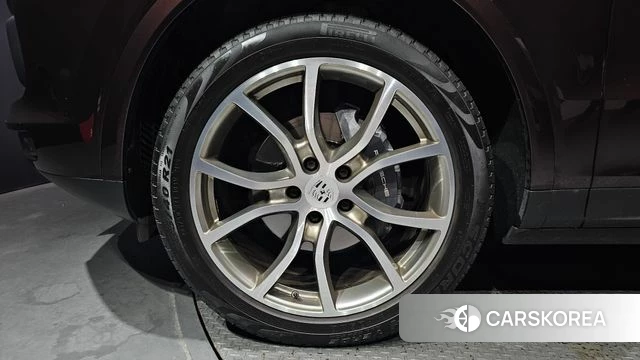 Porsche Cayenne (PO536) id 4717766 из Кореи 29