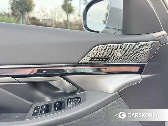 BMW 5 series 2025 Белый из Китая, фото 5