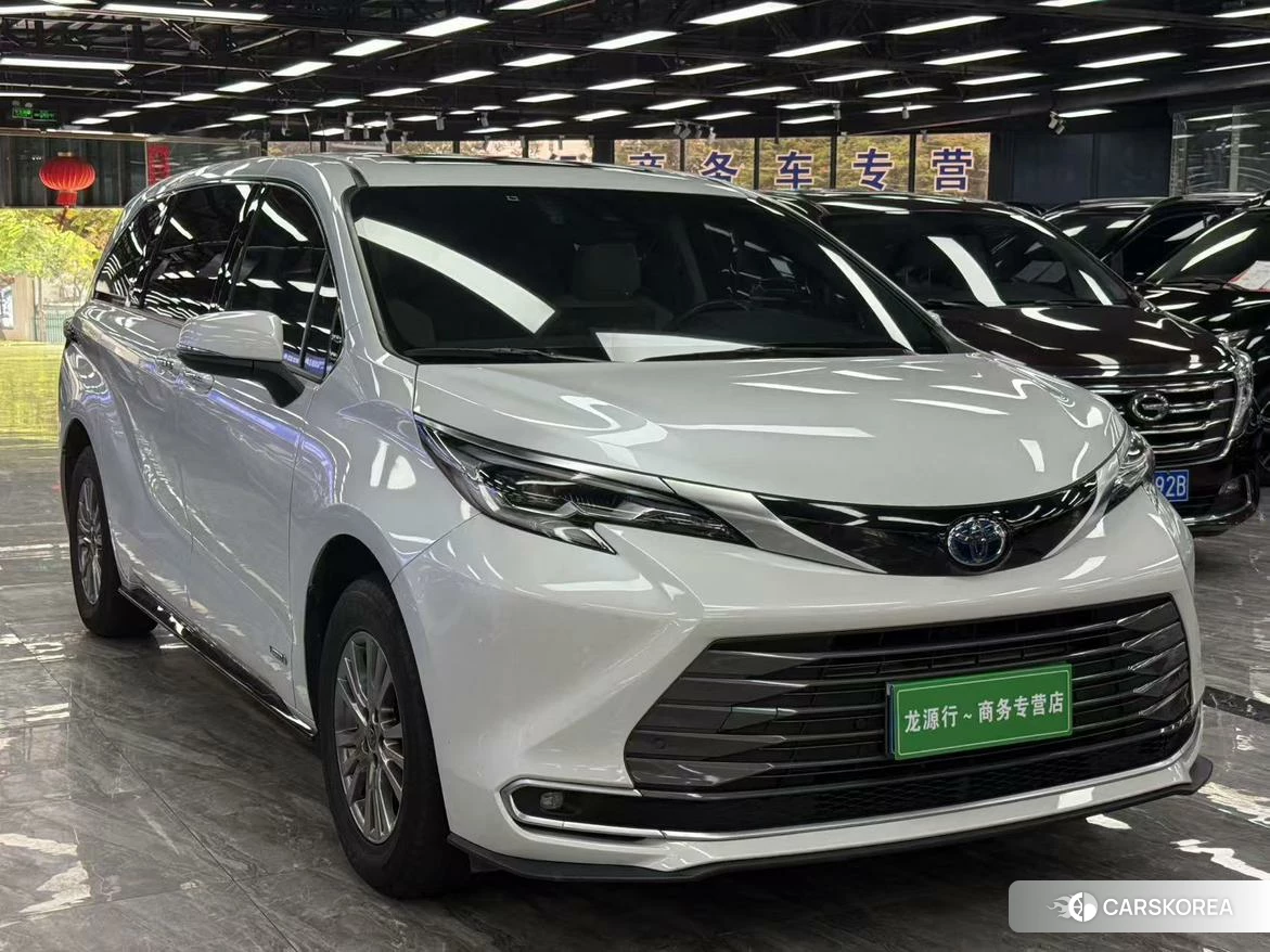 Toyota Sienna 2021 Белый из Китая, фото 6