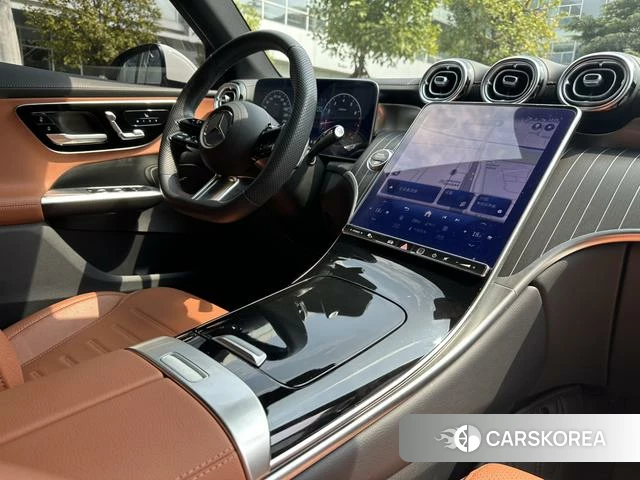 Mercedes-Benz GLC 2024 Белый из Китая, фото 4