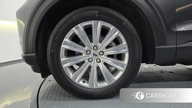 Ford Explorer 6th Generation id 4918373 из Кореи 29