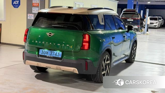 Mini Cooper Countryman Electric 3rd Generation 2025 Зеленый из Кореи, фото 4