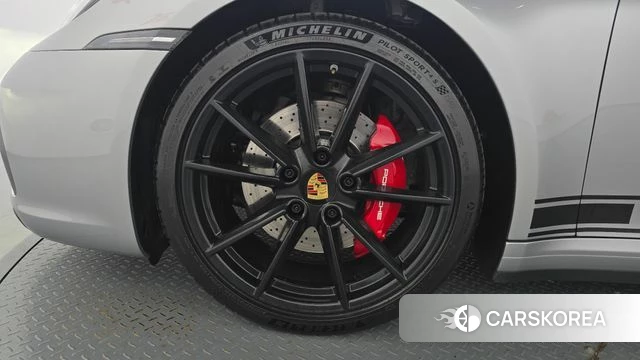 Porsche 911(992) id 4987292 из Кореи 28