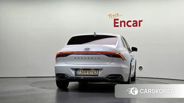 Hyundai The New Grandeur IG id 5053280 из Кореи 26