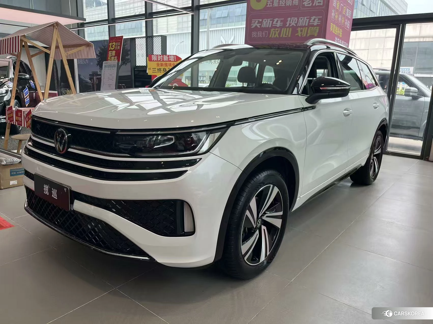 Volkswagen Tavendor 2022 Белый из Китая, фото 4
