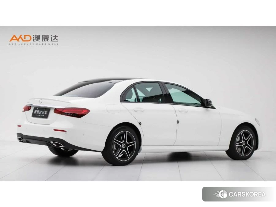 Mercedes-Benz E-Class 2022 Белый из Китая, фото 4