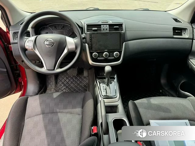 Nissan Tiida 2021 Красный из Китая, фото 4