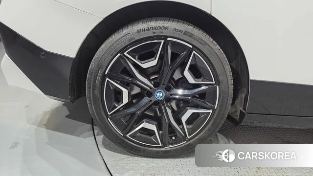 BMW iX id 4922328 из Кореи 29