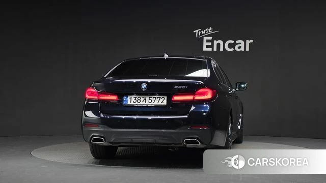 BMW 5 Series (G30) id 5002508 из Кореи 29