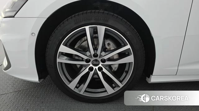 Audi A6 (C8) id 4996608 из Кореи 32