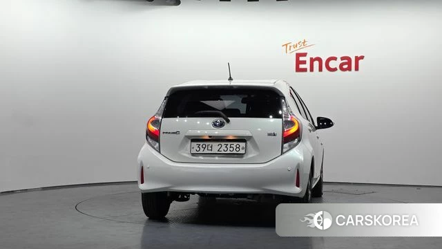 Toyota Prius C id 5048679 из Кореи 14