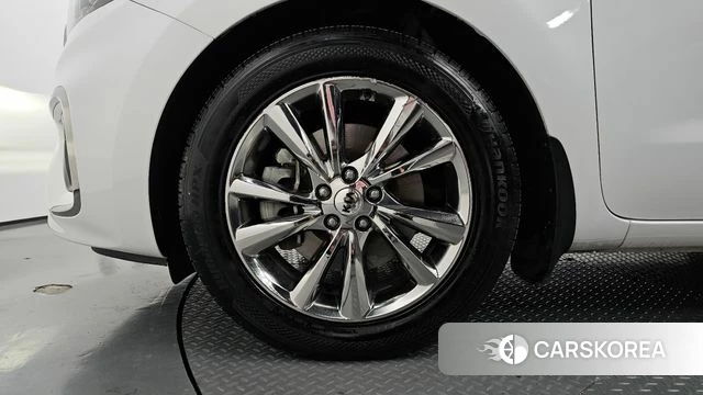 Kia The New Carnival id 5054475 из Кореи 25